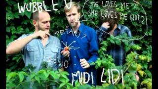 Midi Lidi (Ráno) / Wubble U (Petal 7) mash up Midi Lidi (Ráno) / Wubble U (Petal 7) mash up