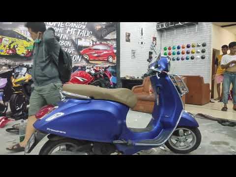 KEREN JUGA VESPA PRIMAVERA  - WRAP STICKER VESPA blue chrome matte/satin