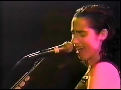 PJ Harvey - Yuri-G (live Metro Chicago 1993)
