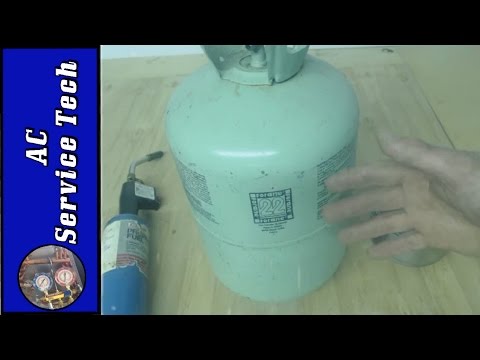 Leaking Refrigerant Replace the Leaky Schrader Valve without Removing the Refrigerant Shown