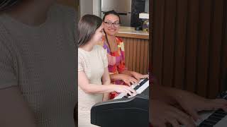 3 mãos no órgão Tokai MD750 Gold