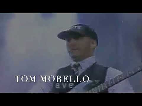 Guthrie Govan VS Tom Morello - Bulls on Parade