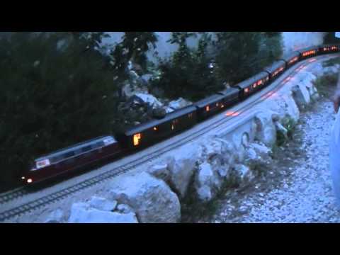 Video 35. Gauge 1 Night time running at Chris Ludlow's Toulon 2015