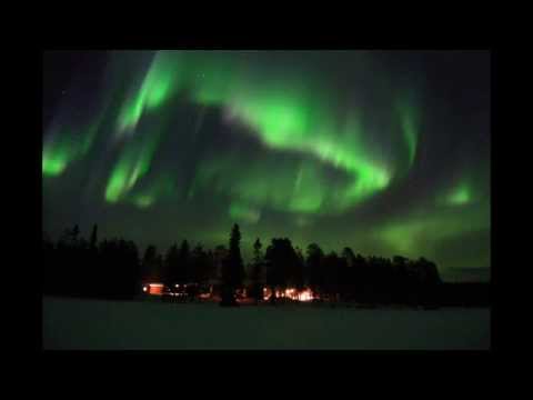 Polarlichter in Muonio und Levi! Wer sieht das Raumschiff...