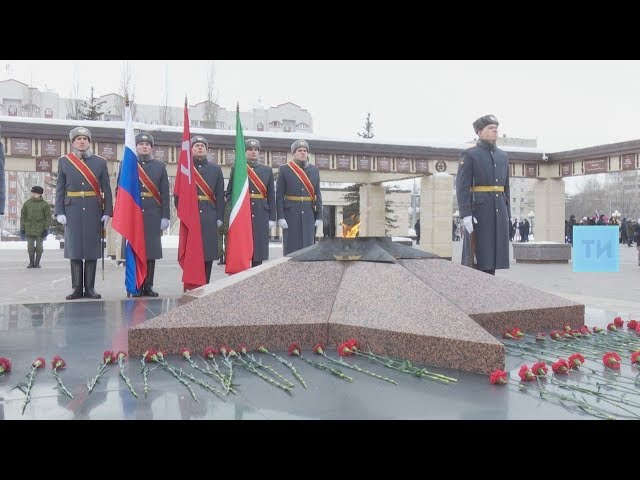 В Казани состоялся митинг-концерт, посвященный 75-летию победы под Сталинградом