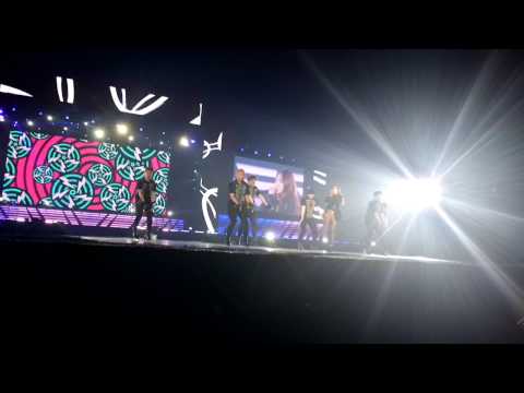 BoA "Bump Bump" (2nd night) - SMTOWN TOKYO 20131027