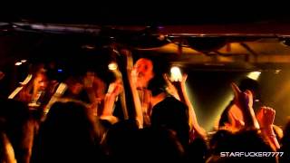 Papa Roach - White Trash, 2.7.11 -  Born with nothing, die with everything