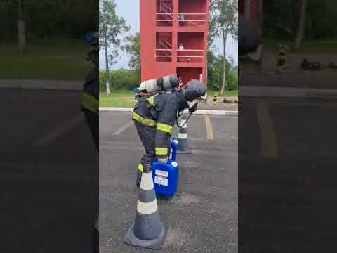 Olimpíadas militares.  Bombeiro de Aço