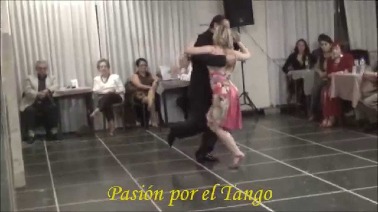 CARLA ROSSI y LEO ORTIZ Bailando el Tango TE ACONSEJO QUE ME OLVIDES en FLOREAL MILONGA