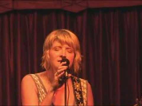 Kim Richey performs Don't Let Me Down Easy at Cooldog