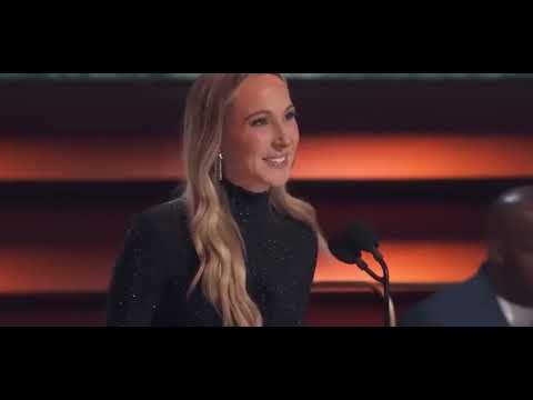 Nikki Glaser DESTROYS Kevin Hart and Tom Brady