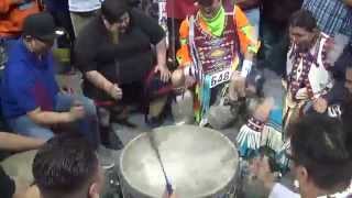 Young Bear singing an Eyabay classic.. Msu Bozeman Powwow 2015