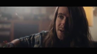 Mayday Parade - Letting Go (Official Music Video)