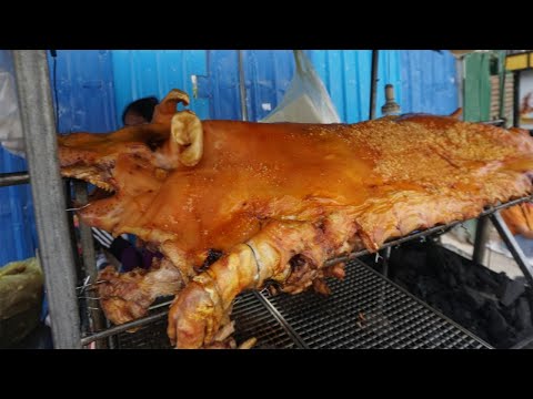 Pattaya Grill Whole Pig on The Street - Evening Street Food @Chhouk Meas Market