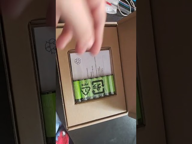 Vídeo relacionado con Amazon Basics paquete de 8 pilas AA NiMH recargables, 2000 mAh, 1,2 V, se recargan hasta 1000 veces, precargadas