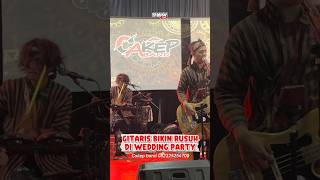 Download lagu GITARIS KACAU..!!! #cakepband #bandhumor #bandlucu #bandplesetan #teraspelangi #shorts mp3