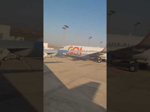 Aterrissagem em Confins Minas Gerais (CNF) Jato Embraer 195 - E