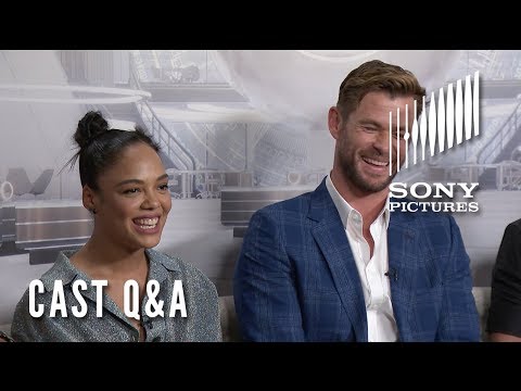 MEN IN BLACK - Cast & Filmmaker Q&A