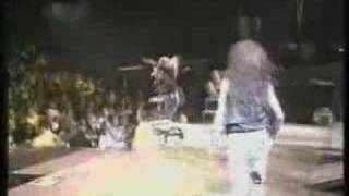 Poison - Look What The Cat Dragged In (Live 01-91)