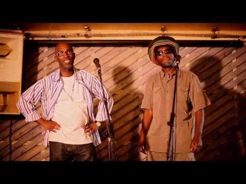 Lee Mortimer feat Daddy Colonel & Papa Levi (Saxon Soundsystem)