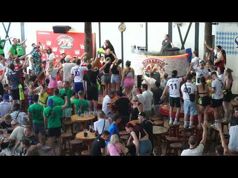 Mallorca Bierkönig 2025 Killermichel live mit Auswärts sind wir asozial