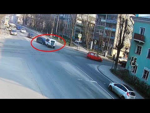 ДТП в Серпухове с машиной полиции