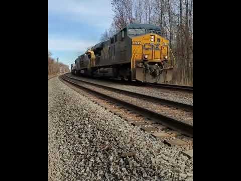 CSX #5283 Toot Salute Triple with mixed manifest #youtubeshorts