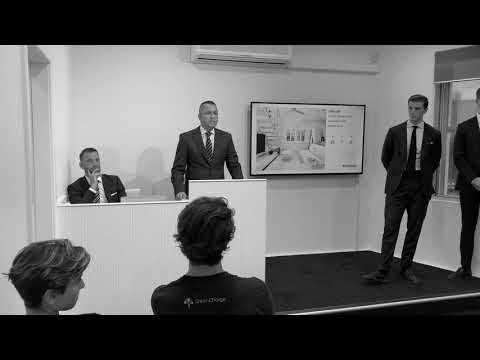 In-Room Auction - 12/453 Glenmore Rd, Edgecliff - Sydney Auction Rooms - Clarence White Auctioneer