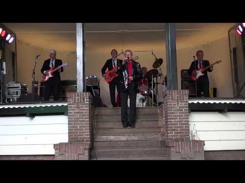 The Red Strats - The young ones