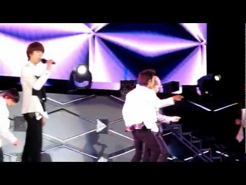 06092012 SMTown in Taiwan (Super Junior - Sorry Sorry) FANCAM