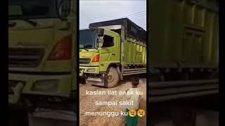 Download lagu Mengharukan viral tiktok Anak Menunggu Ayah Seoran... mp3