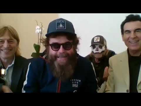 Sanremo 2021: Intervista con gli Extraliscio e Davide Toffolo