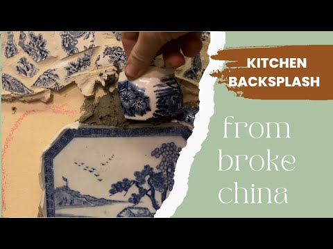 Plate wall with fine China