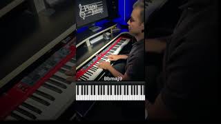 Vibing on these soulful chords 🎹