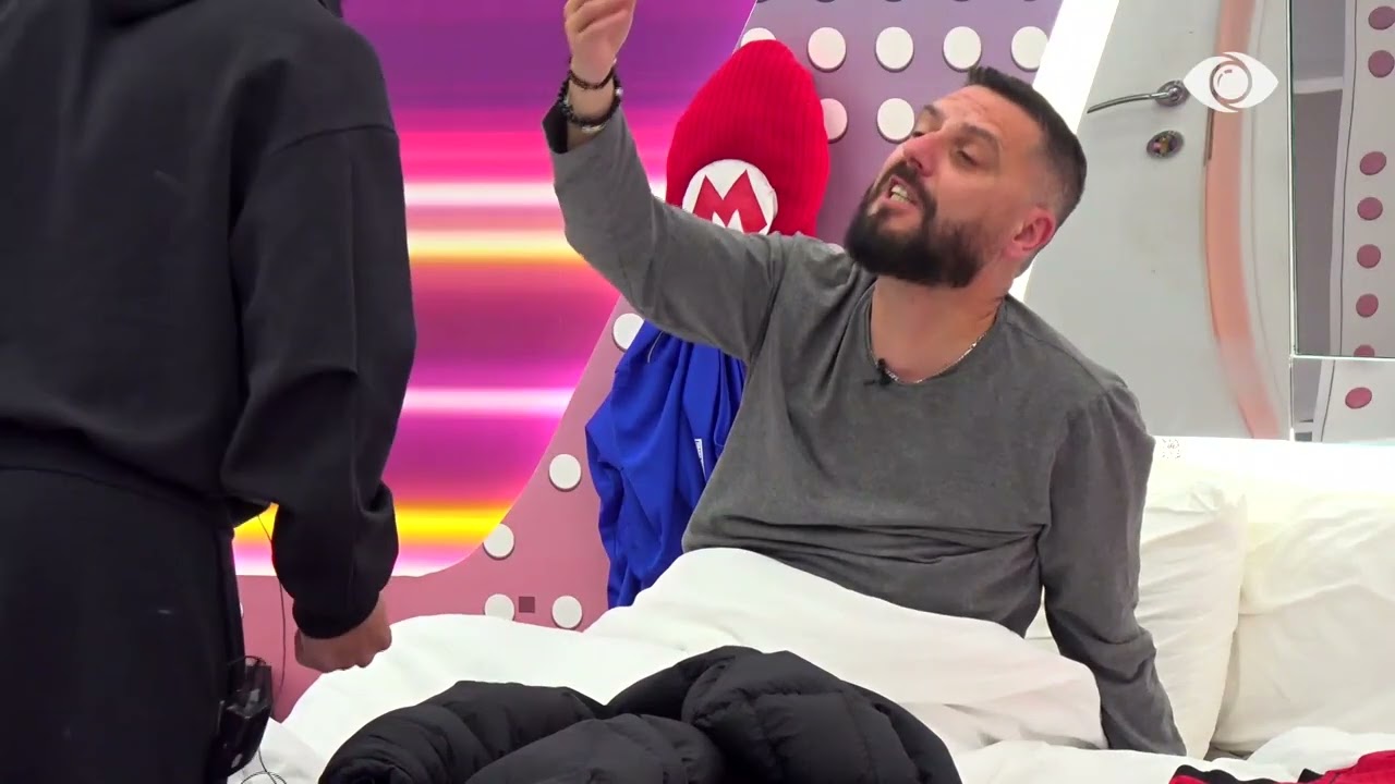 Nuk ke intelekt…/ Shëndriti debaton me Mirin