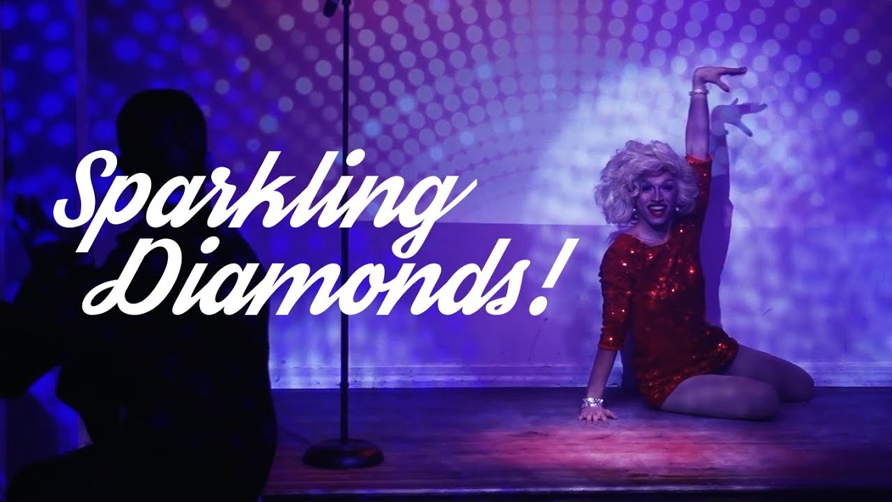 Hire Gilda Wabbit Drag Queen in Louisville, Kentucky