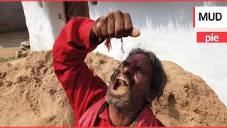 Man eats a kilogram of SOIL everyday! | SWNS TV