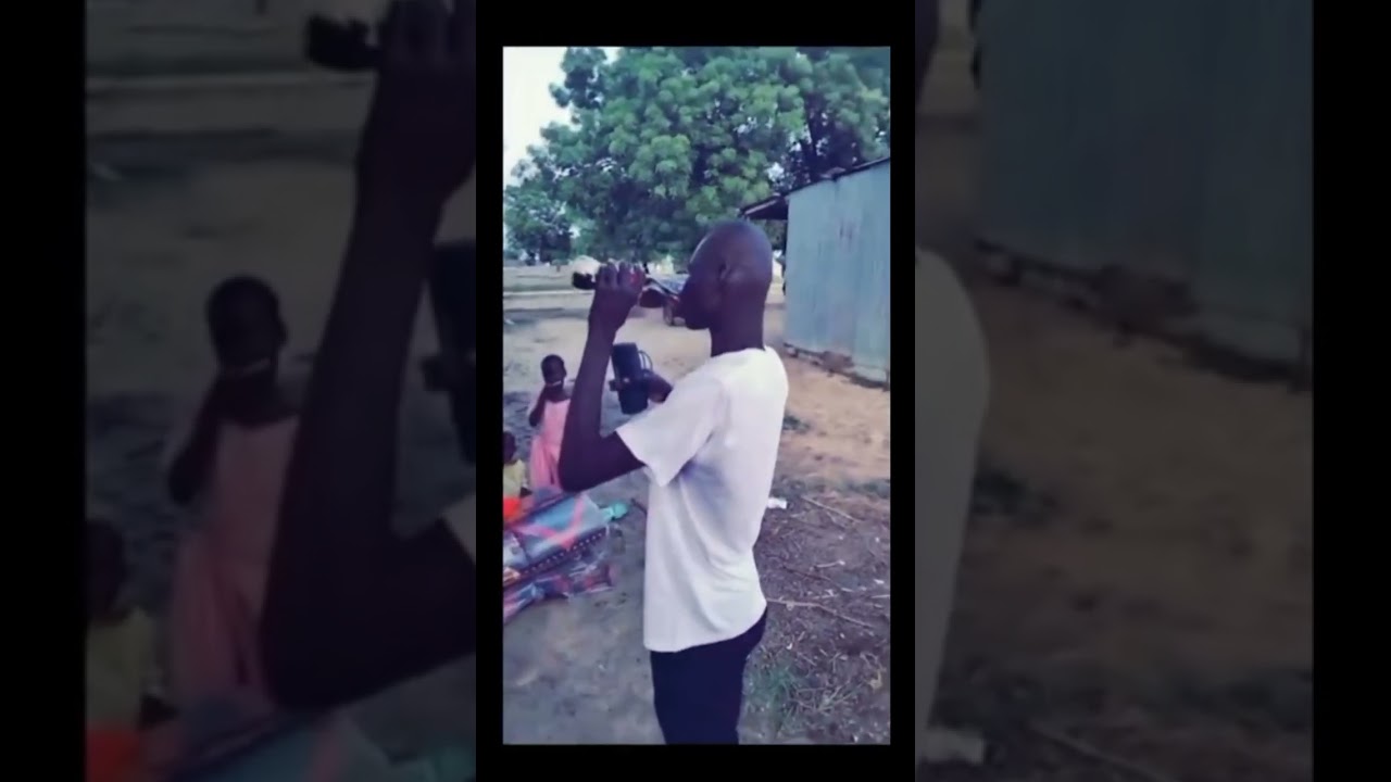 What was he doing??? 😂😂 || One Dance || One drink body shrink 😂😂 #funny #lol #black