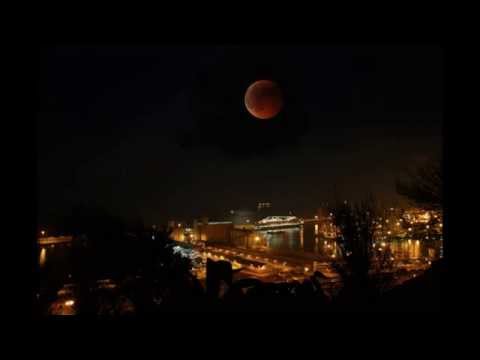 Luna de Barcelona – Antonio Bello