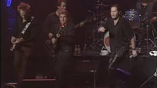 &quot;Going Down&quot; - The Monkees LIVE 2002