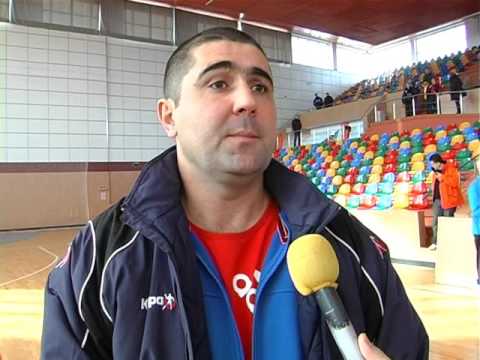 SPORT / Ştire Etv - Demonstraţie de forţă în Sala Sporturilor | 11.01.2016
