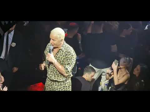 Τώρα  Τώρα ( Boro Boro ) -Γιώργος Μαζωνάκης  @ Κέντρο Αθηνών  2022/23 #MAZW