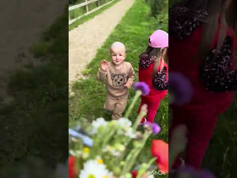 Pretty little baby #MumLifeIreland  #SiblingMoments  #home   #CreativeParenting  #youtubeshorts