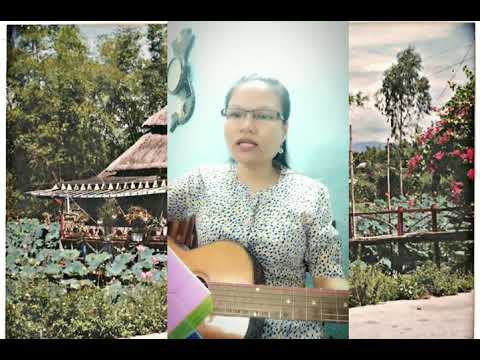 Thể hiện bởi Mây Mùa Thu