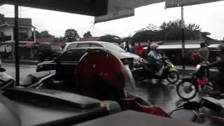 Download lagu Ribut di depan toko gue mp3 Download lagu Ribut di depan toko gue mp3