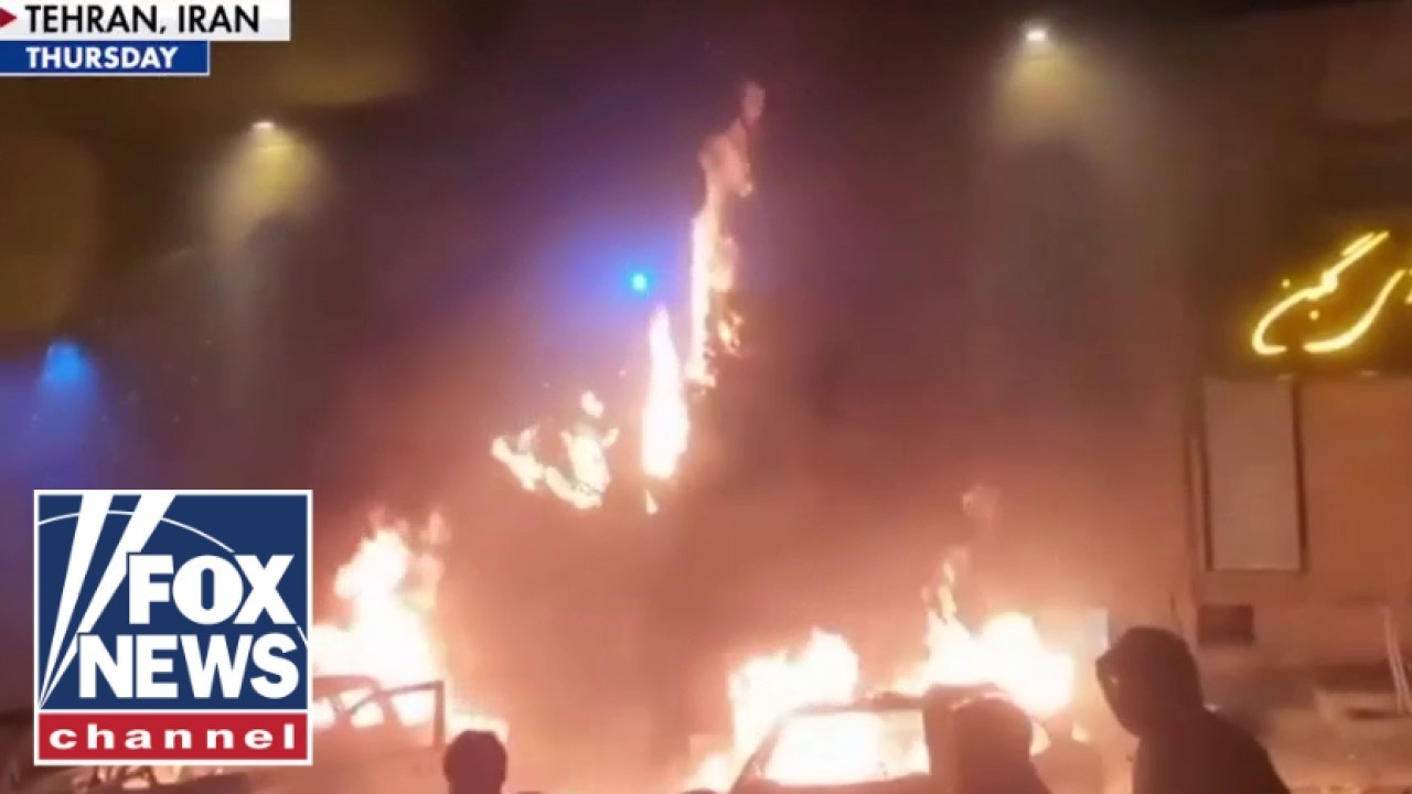 NEW: Protests INTENSIFY across Iran as Trump, ayatollah trade jabs