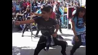 preview picture of video 'Primer presentacion, taller de hip-hop del CCH Naucalpan'