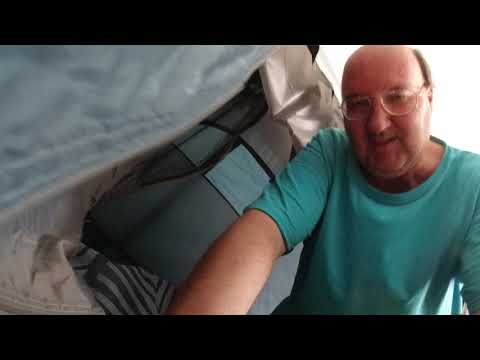 MongoTV_5479 - Del 2 - LIGGER NYT DYNEBETRÆK PÅ DOBBELTDYNE I TELT I STUEN