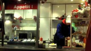 preview picture of video 'Beste Currywurst in Mariendorf - Berlin - Imbiss bei Martin'