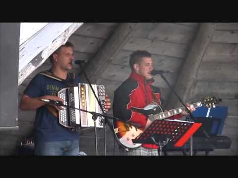 Ansambel Domačini - Ne reci nikdar